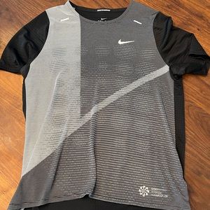 Large nike dri-fit running shirt.